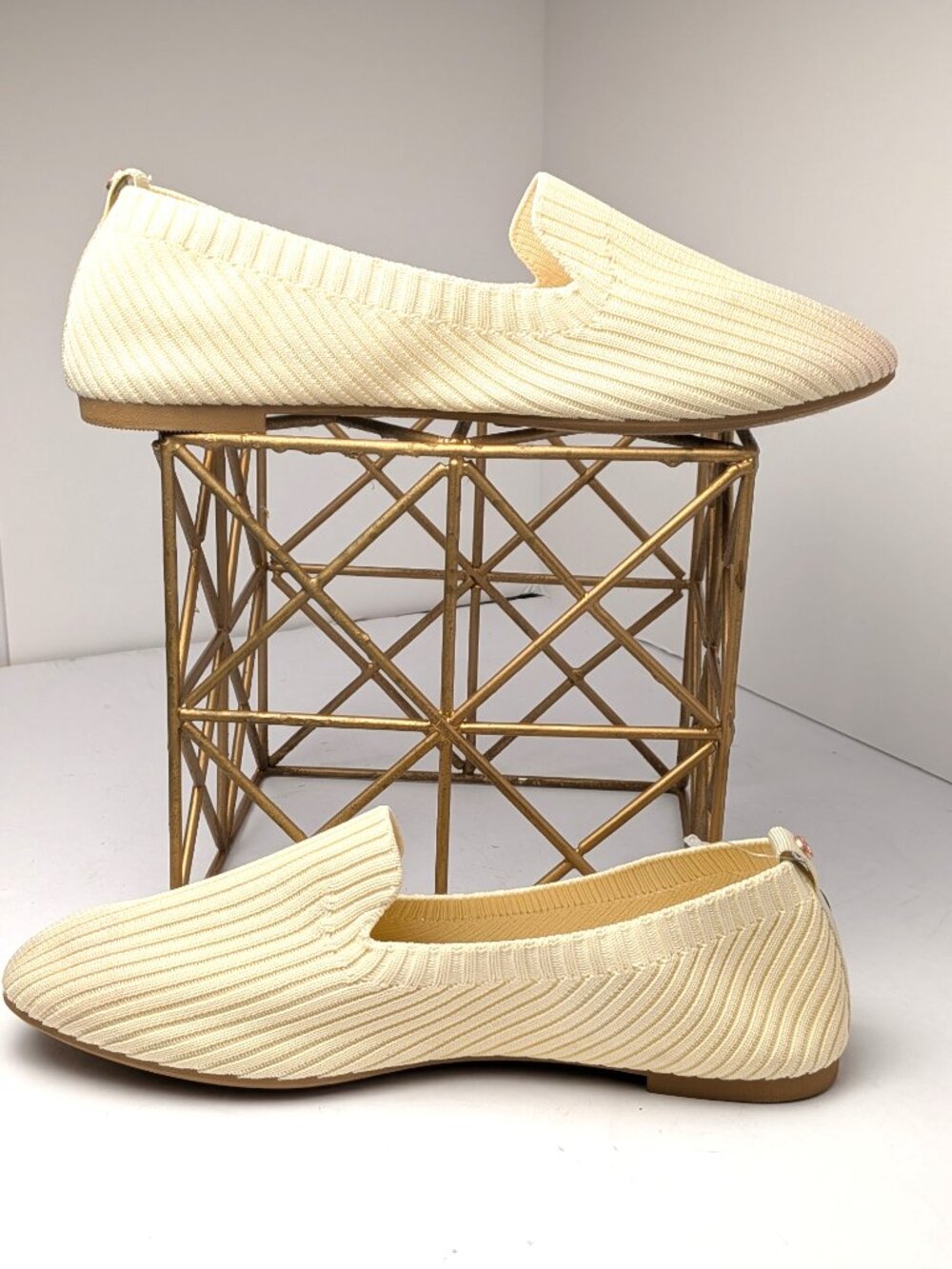 Danskin Wish Pale Yellow Ribbed Slip‑On Flats — Size 6.5 — NWT - Picture 2 of 10